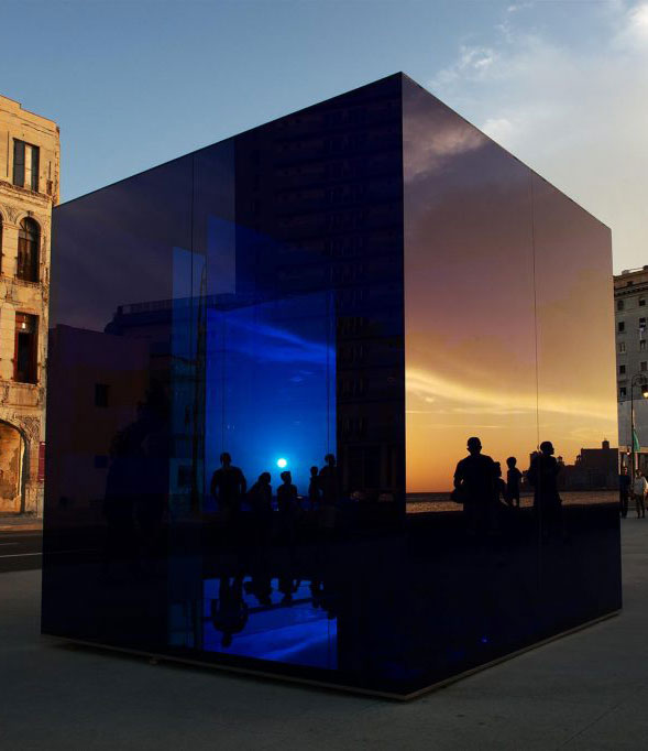 Rachel Valdés obra Cubo Azul